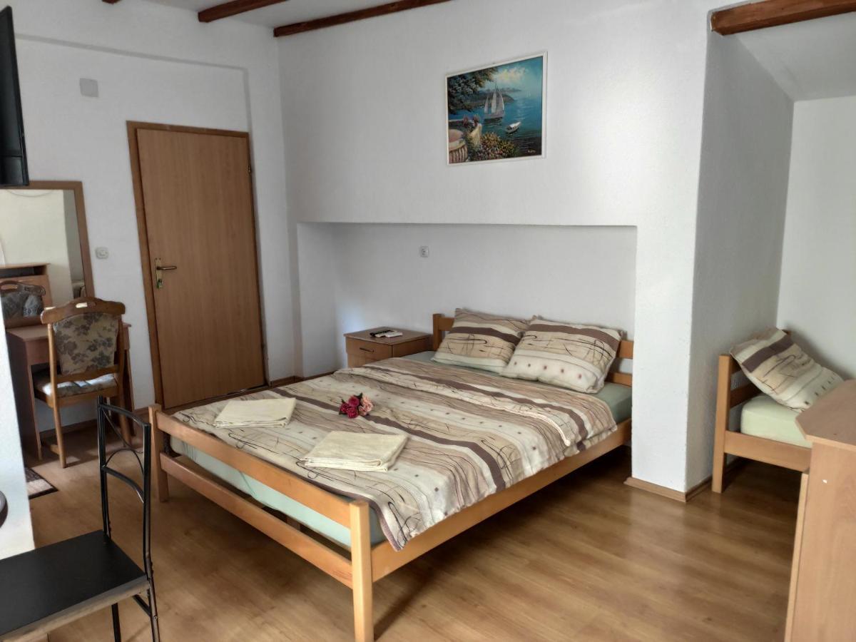 אוהריד Villa Kliment מראה חיצוני תמונה